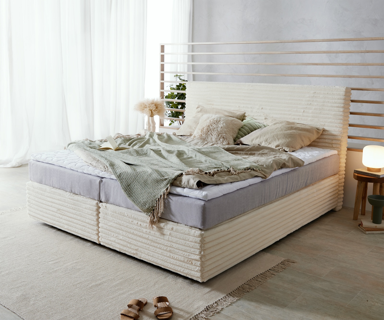 Lit-à-sommier-tapissie Dream-Well Velours côtelé en peluche Beige 180x200 cm Matelas TFK Visco-surmatelas