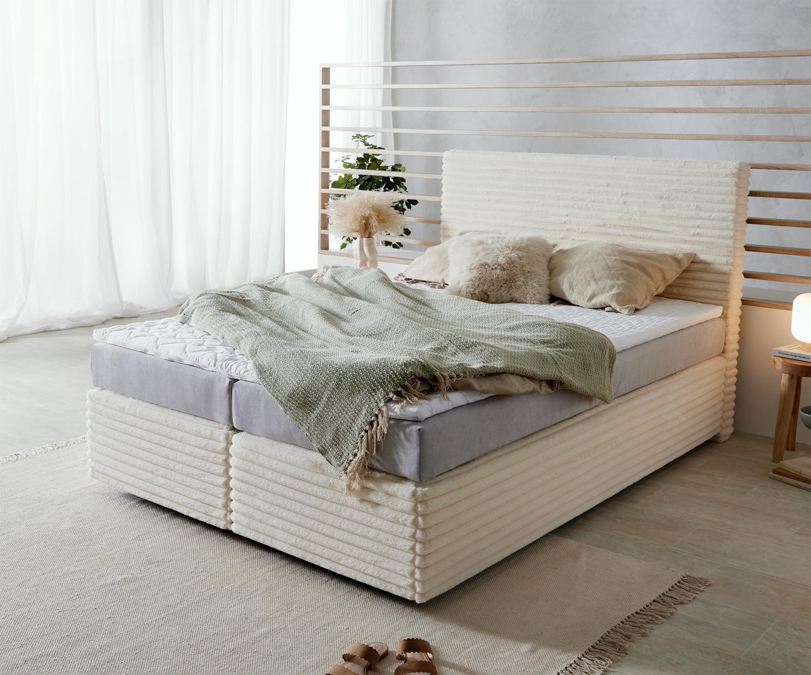 Lit-à-sommier-tapissier Dream-Well Velours côtelé en peluche Beige 140x200 cm Matelas TFK Visco-surmatelas